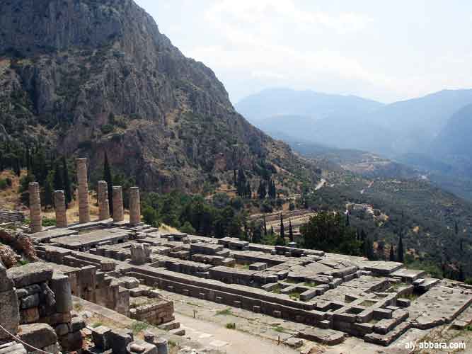 Temple d'Apollon à Delphes